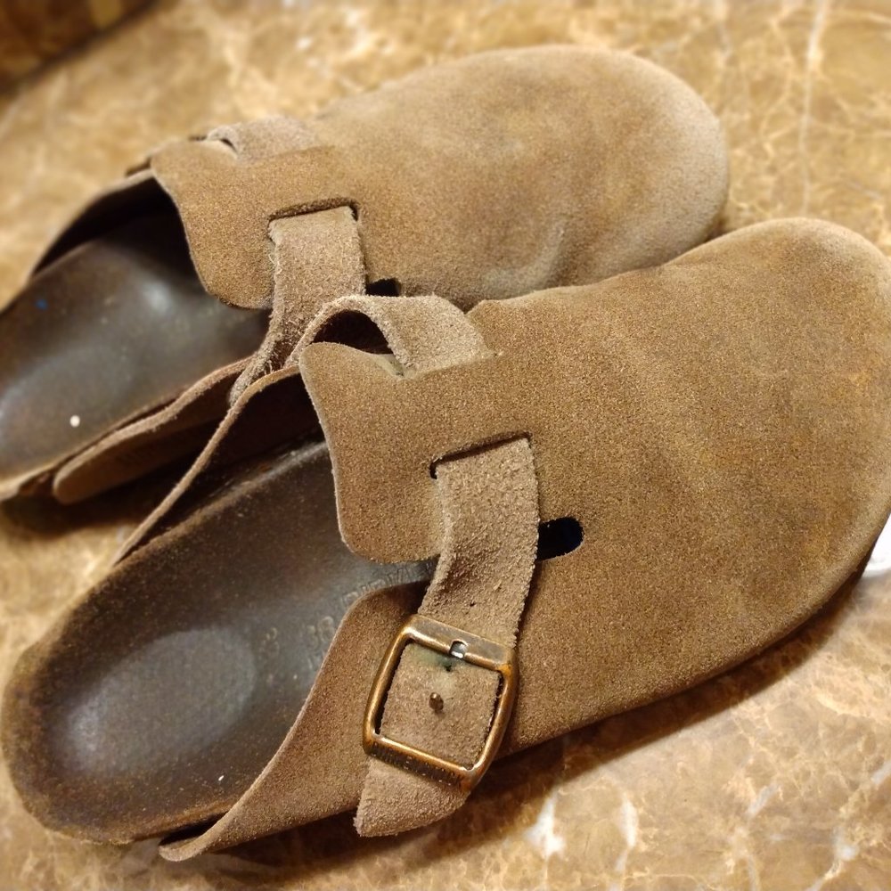 Birkenstock Boston suede clogs, Taupe, Sz 38
